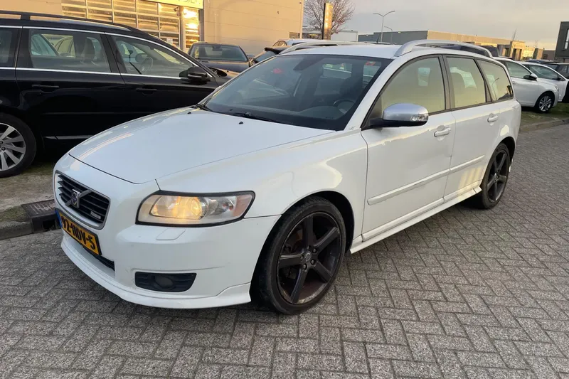 Volvo V50 (2008)