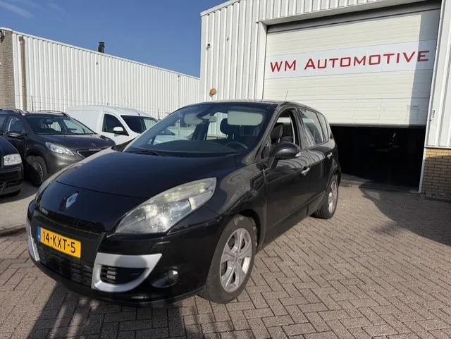 Renault Scénic (2010) — foto 1