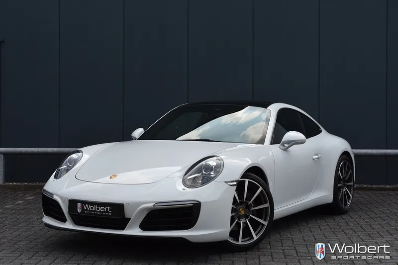 Porsche 911 (2016)