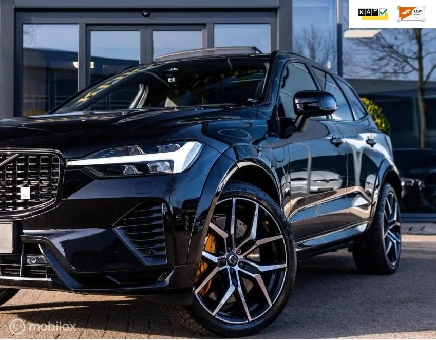Volvo XC60 (2023) — foto 1