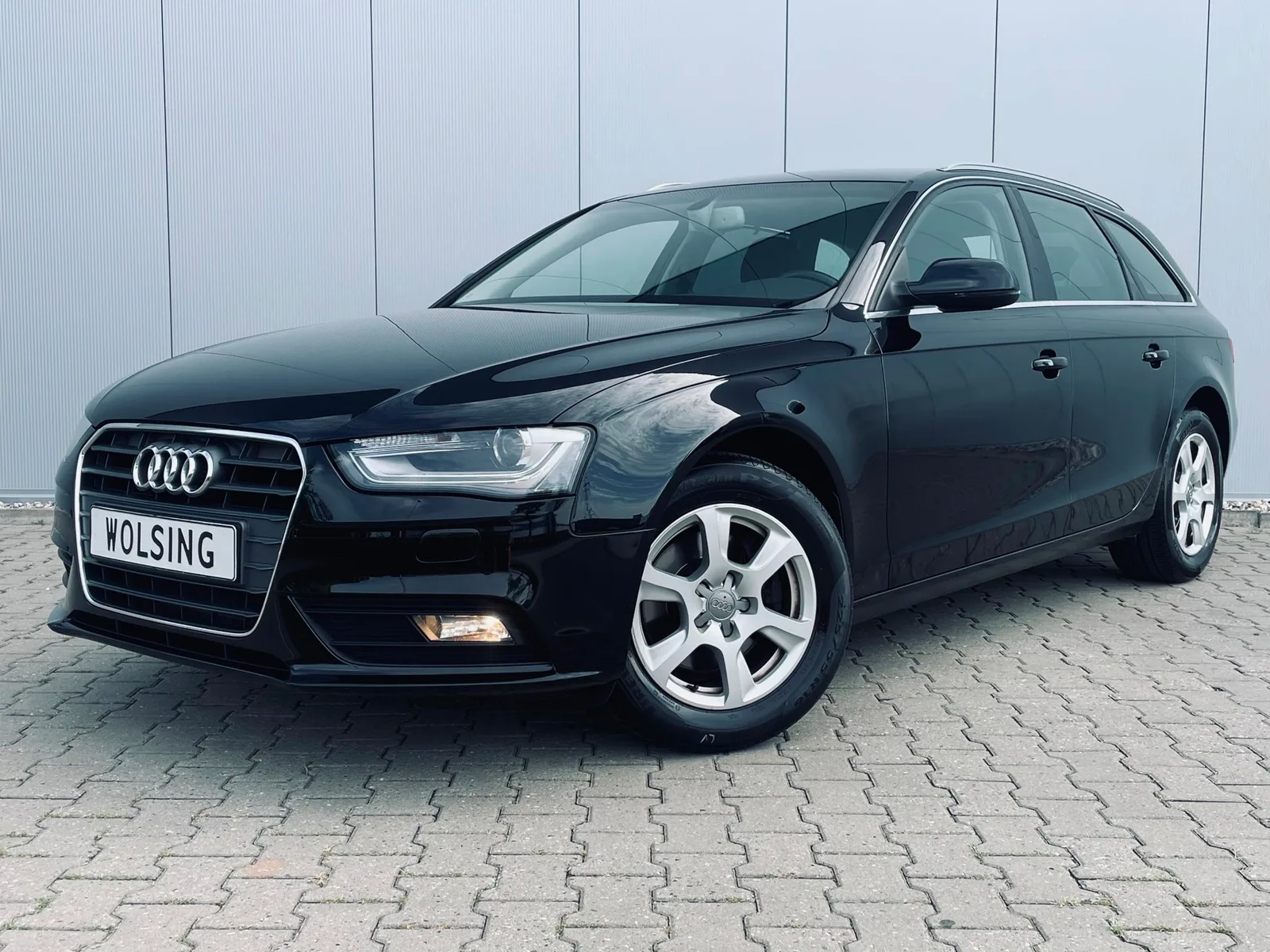 Audi A4 (2013) — foto 1