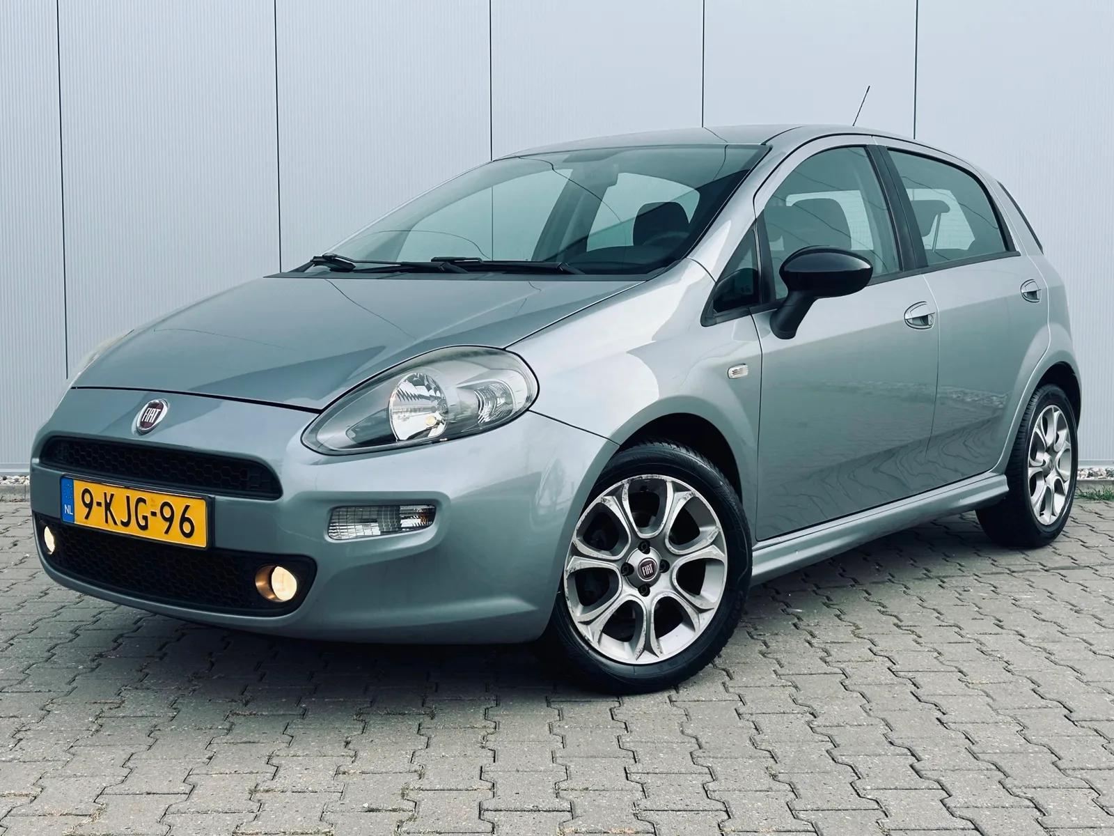 Fiat Punto (2013) — foto 1