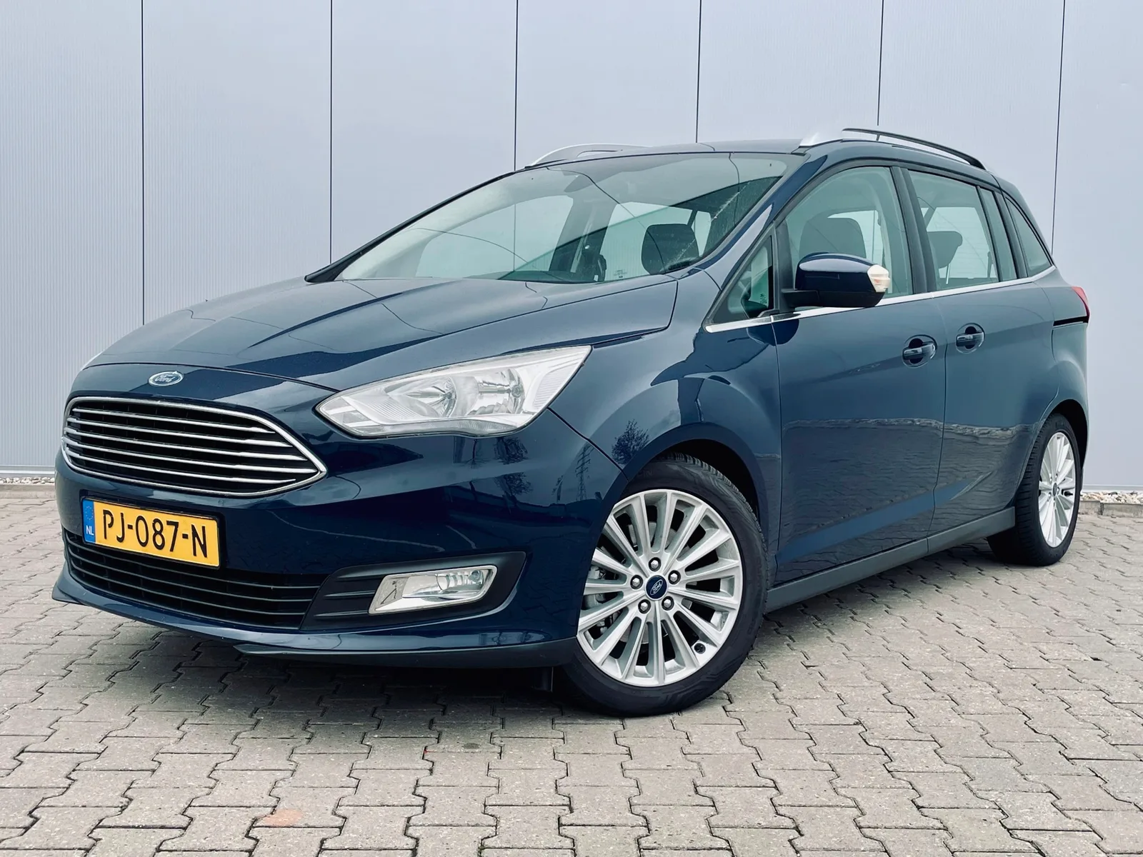 Ford Grand C-Max (2017) — foto 1