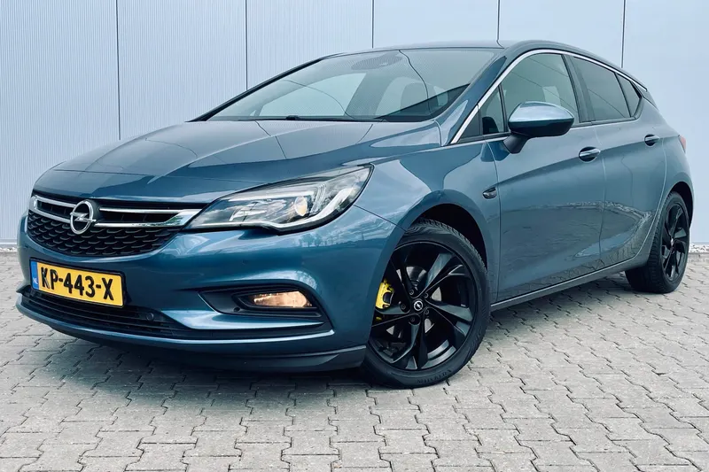 Opel Astra (2016)