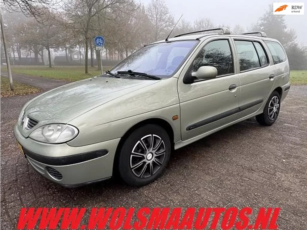 Renault Mégane (2001) — foto 1