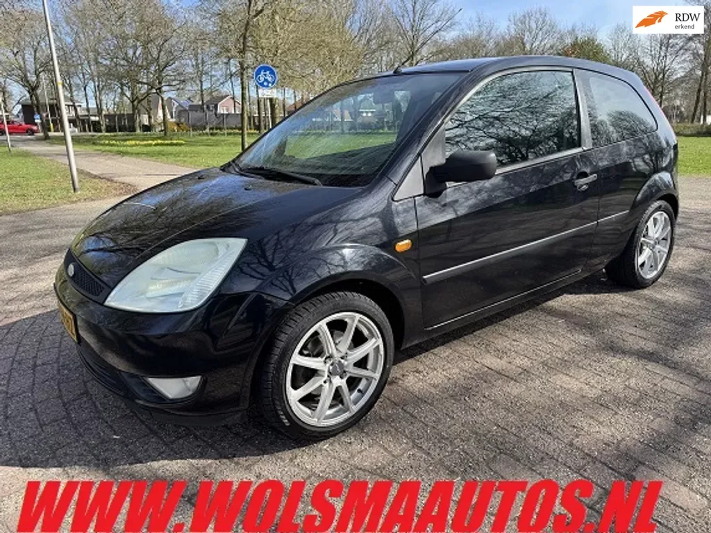 Ford Fiesta (2004) — foto 1