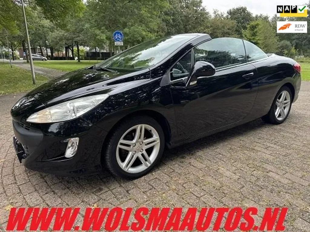 Peugeot 308 (2010) — foto 1