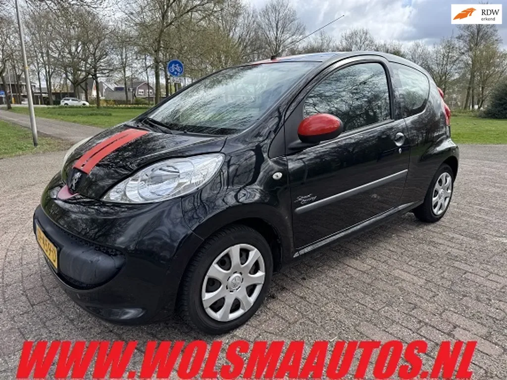 Peugeot 107 (2008) — foto 1