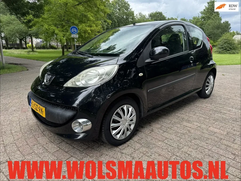 Peugeot 107 (2006) — foto 1