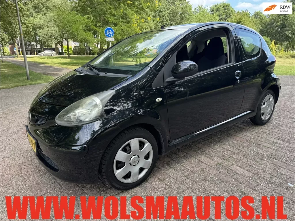 Toyota Aygo (2008) — foto 1