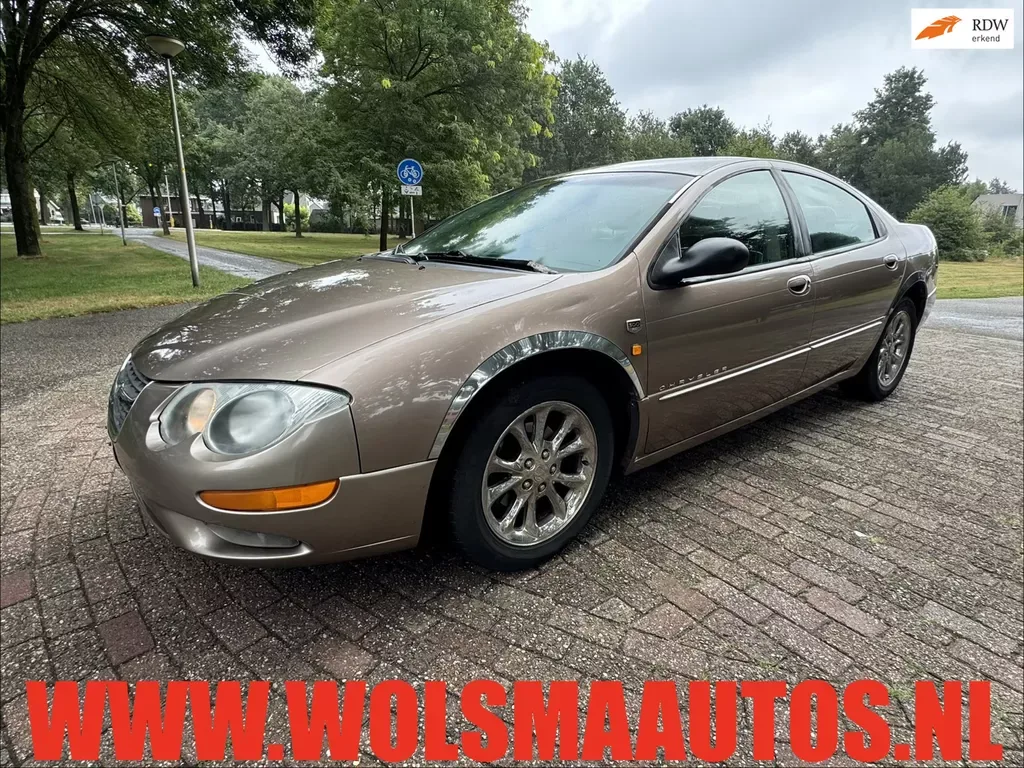 Chrysler 300M (2000) — foto 1