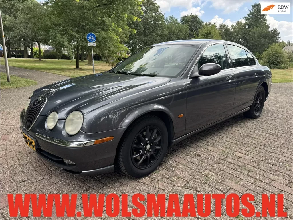 Jaguar S-Type (2003) — foto 1