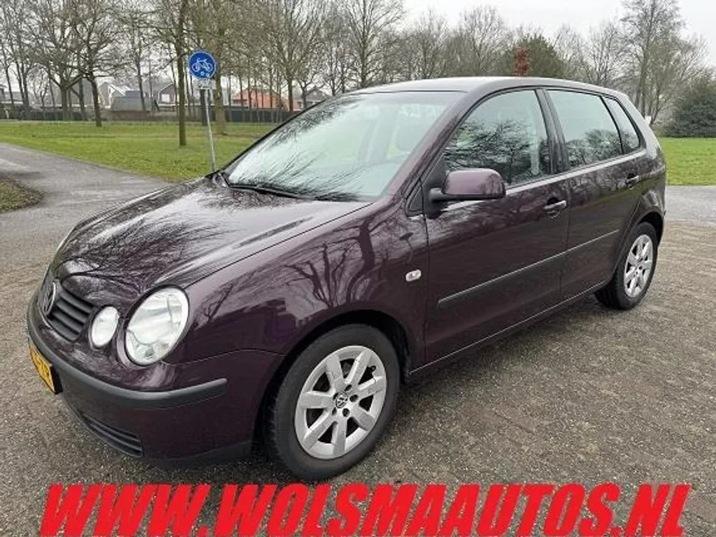 Volkswagen Polo (2003) — foto 1