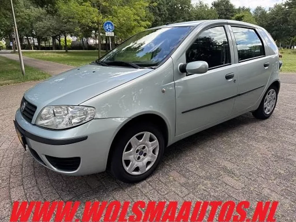 Fiat Punto (2004) — foto 1