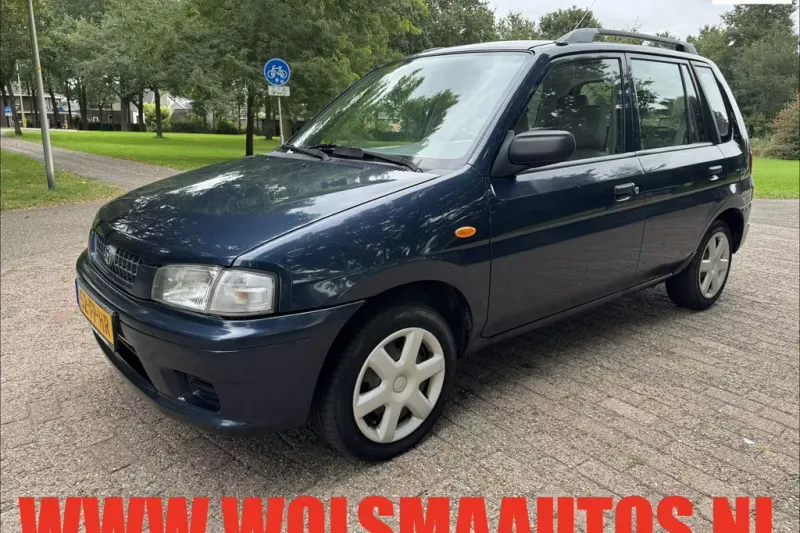 Mazda Demio (2000)