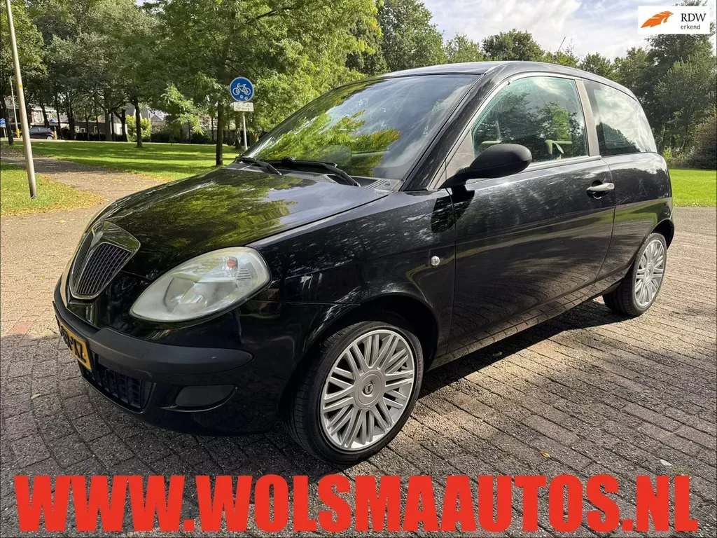 Lancia Ypsilon (2006) — foto 1