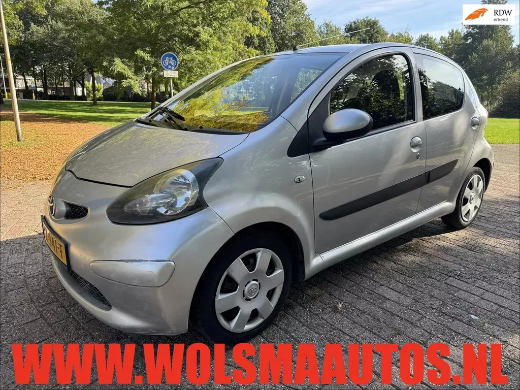 Toyota Aygo (2008) — foto 1