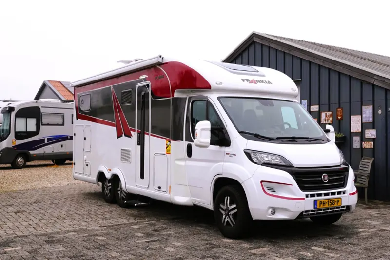 Frankia F-Line (2017)
