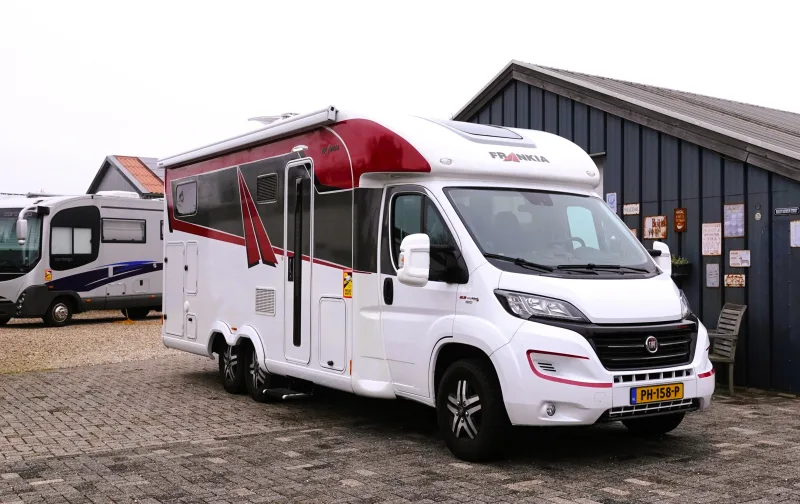 Frankia F-Line (2017) — foto 1