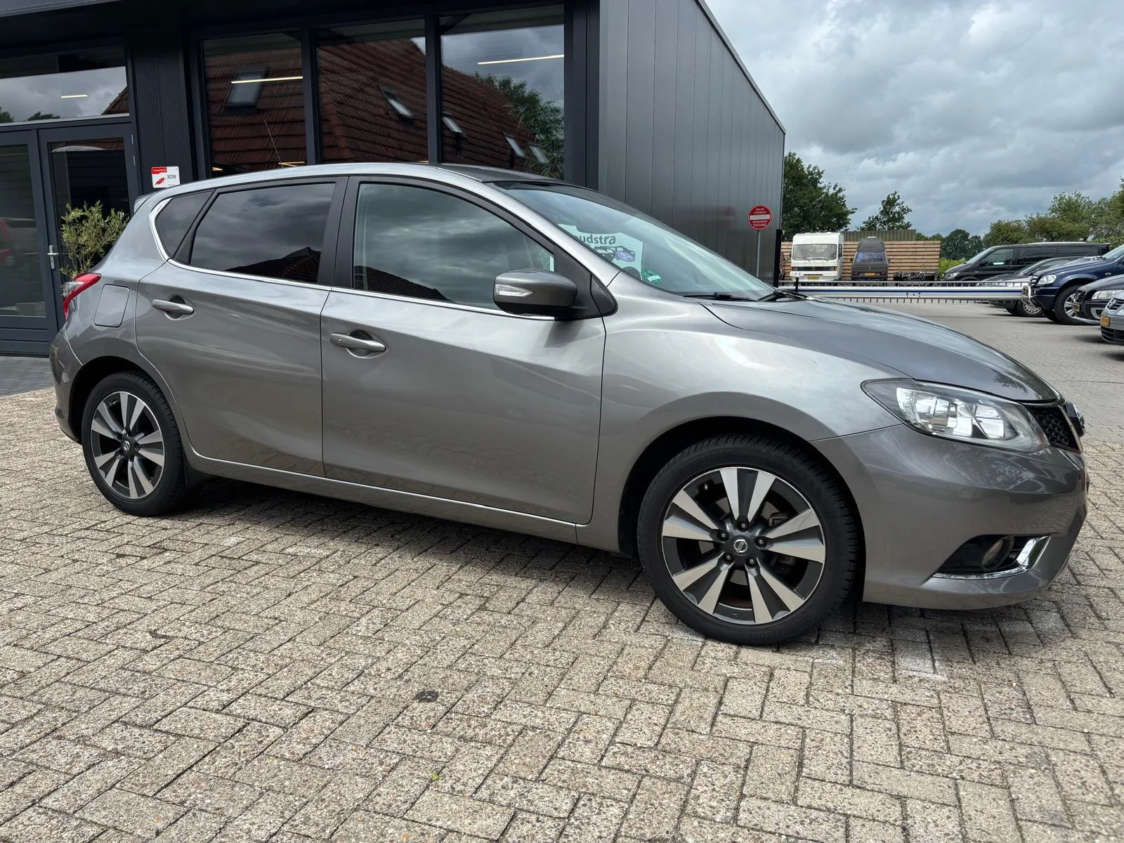 Nissan Pulsar (2015) — foto 1