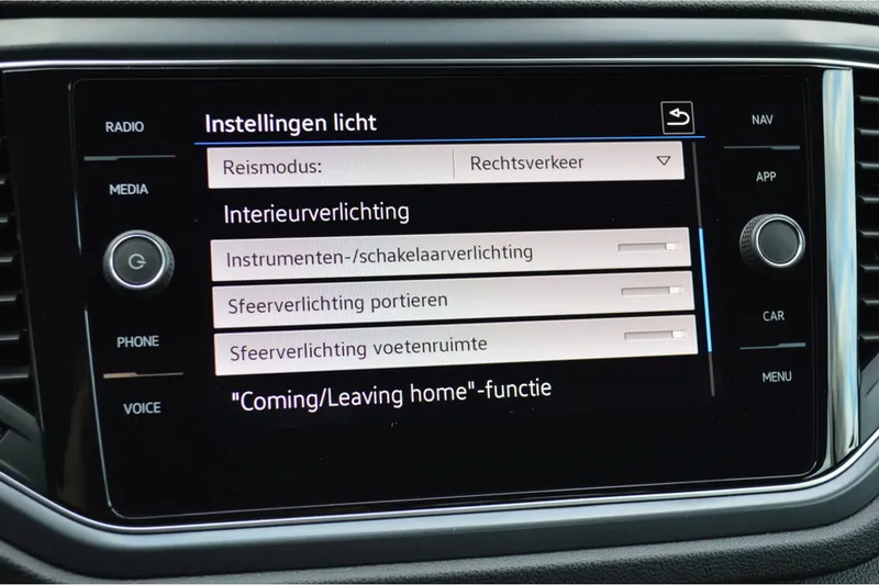 Volkswagen T-Roc (2021)