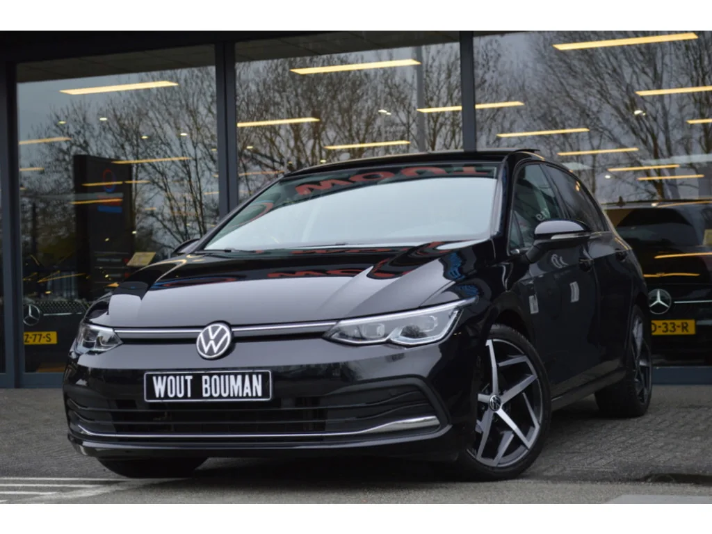 Volkswagen Golf (2020) — foto 1