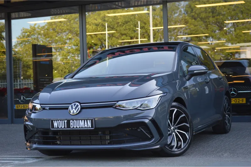 Volkswagen Golf (2022)