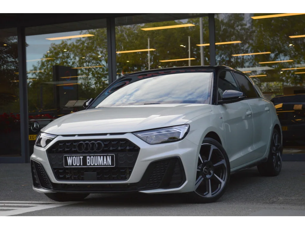 Audi A1 (2023) — foto 1