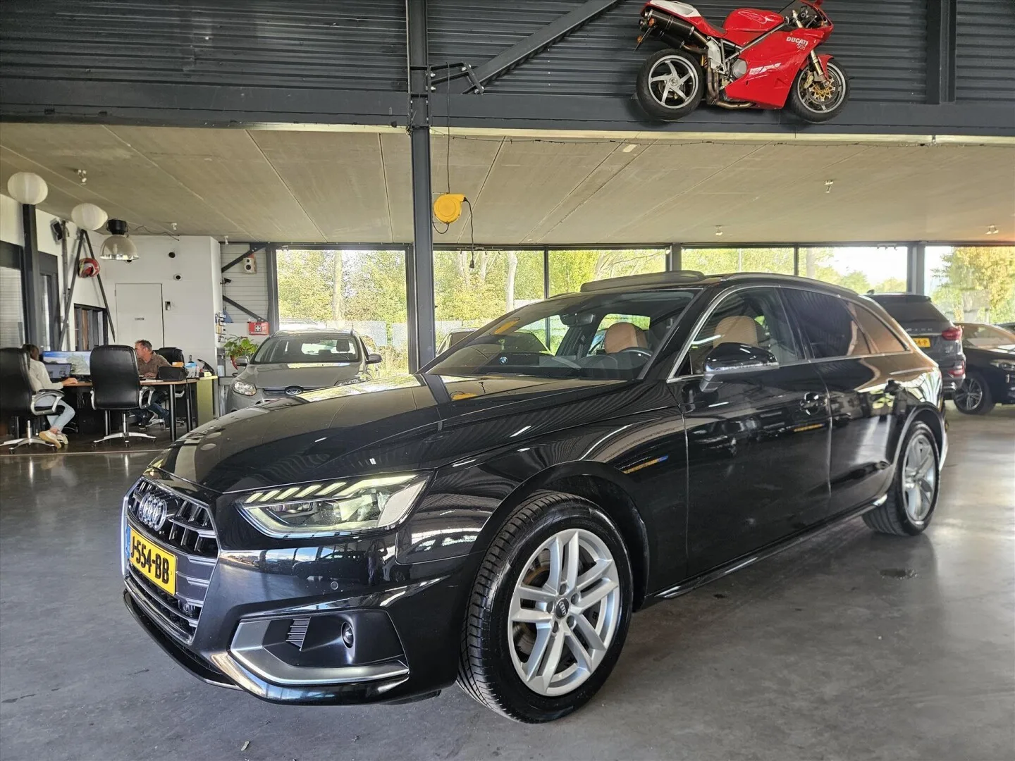 Audi A4 (2020) — foto 1