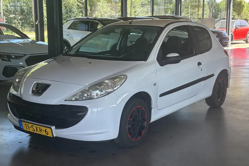 Peugeot 206 (2012)