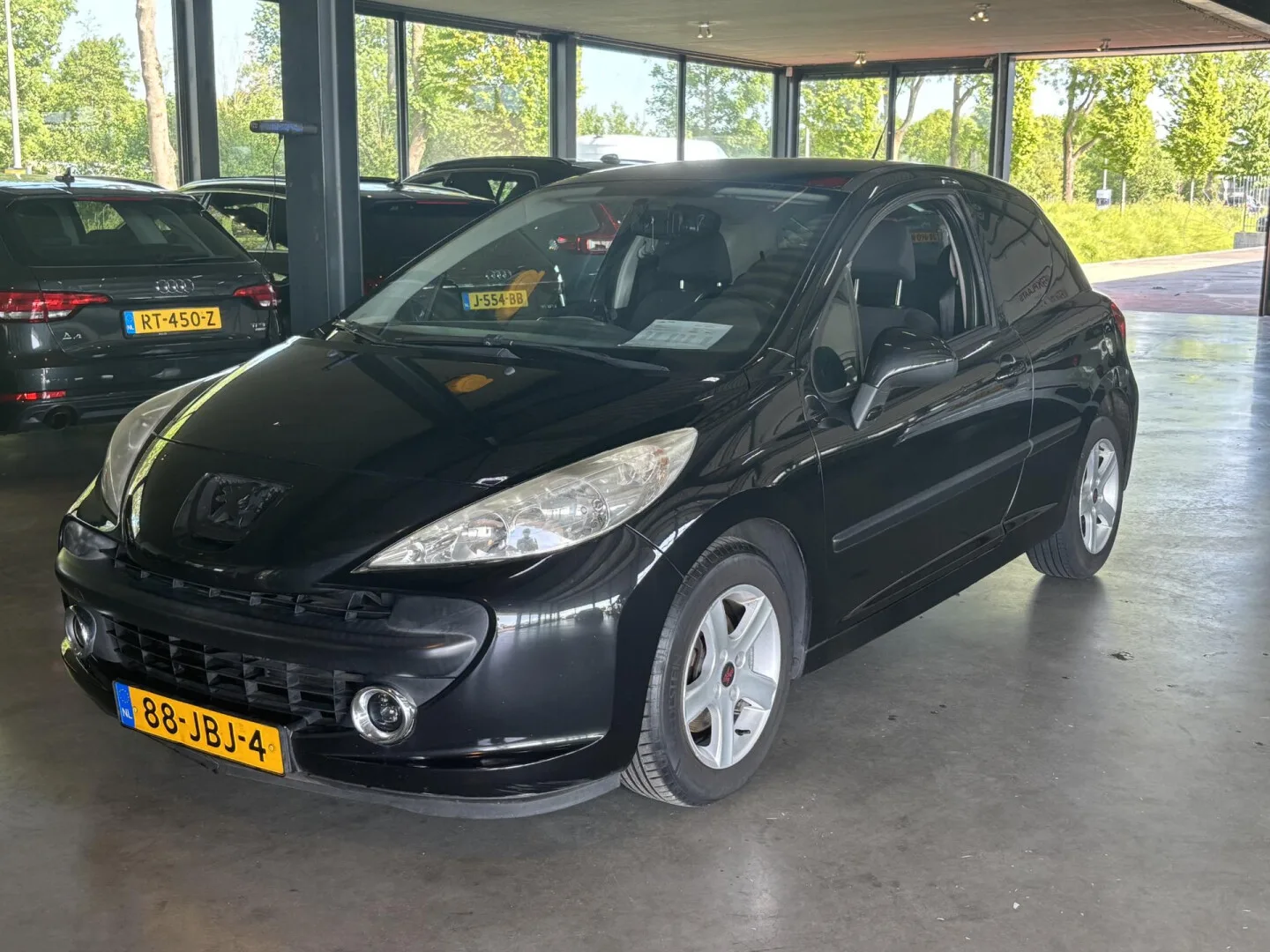 Peugeot 207 (2009) — foto 1