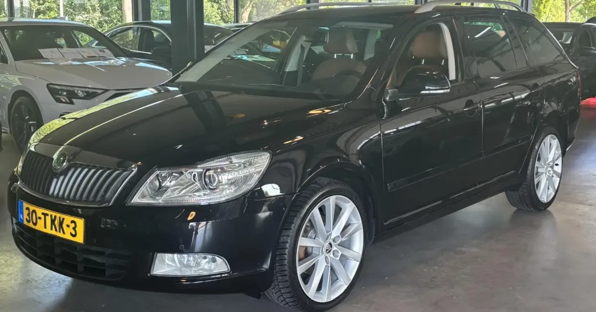 Škoda Octavia (2012) — foto 1