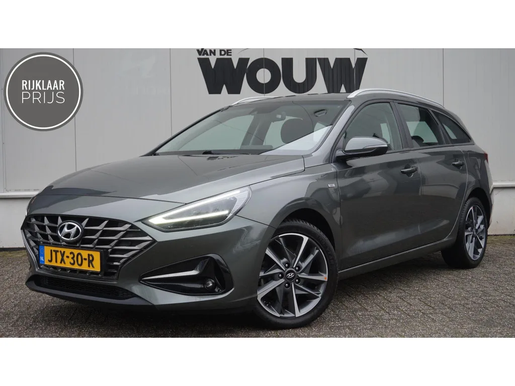 Hyundai i30 (2023) — foto 1