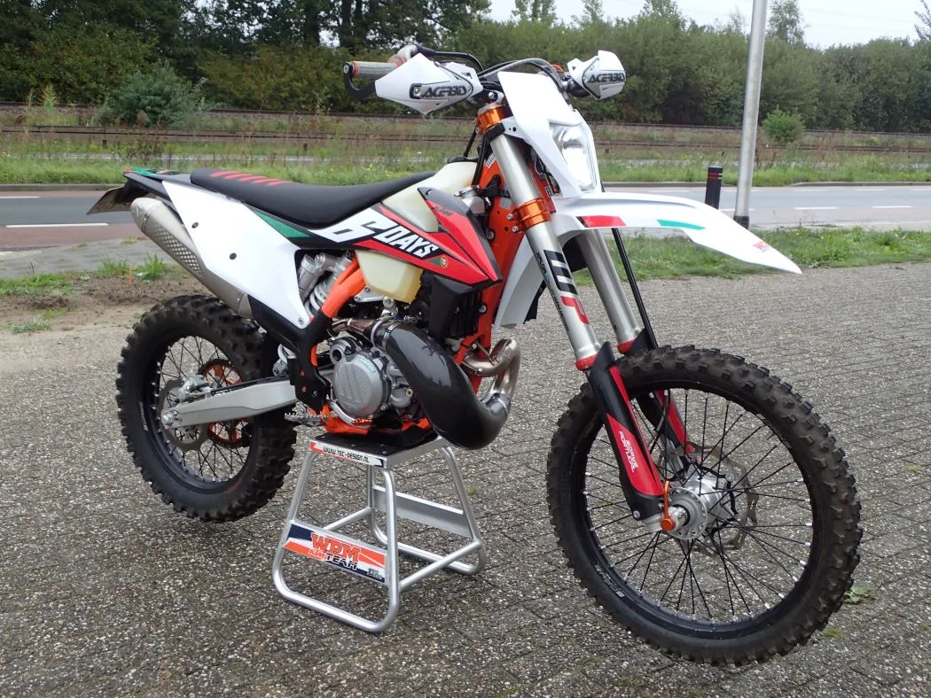 KTM 250 EXC (2020) — foto 1