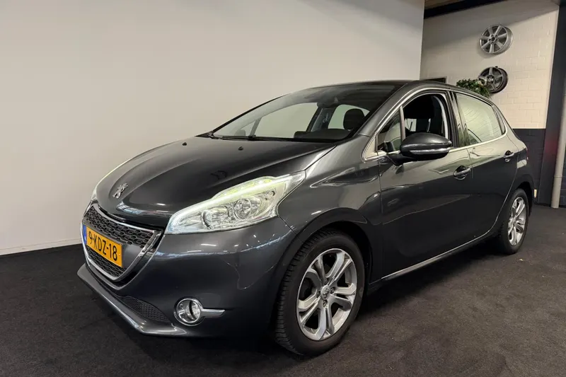 Peugeot 208 (2013)