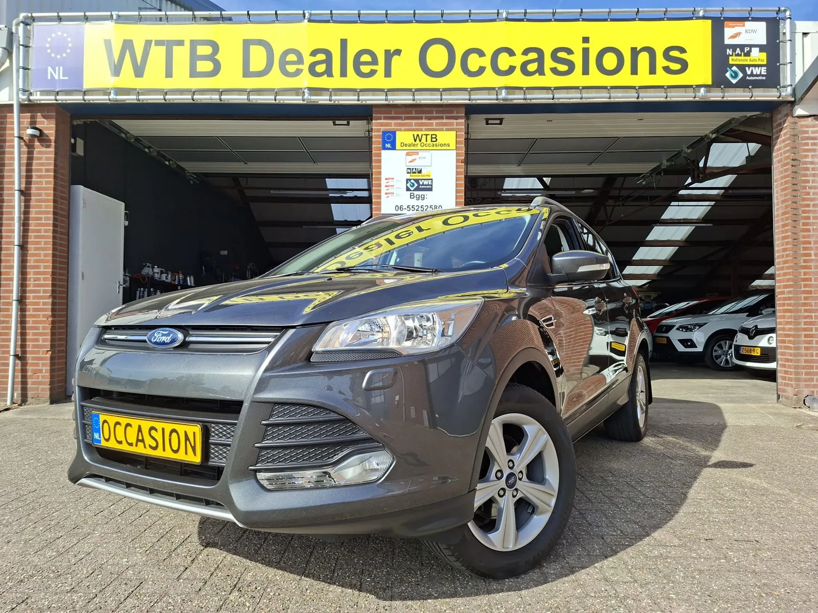 Ford Kuga (2015) — foto 1