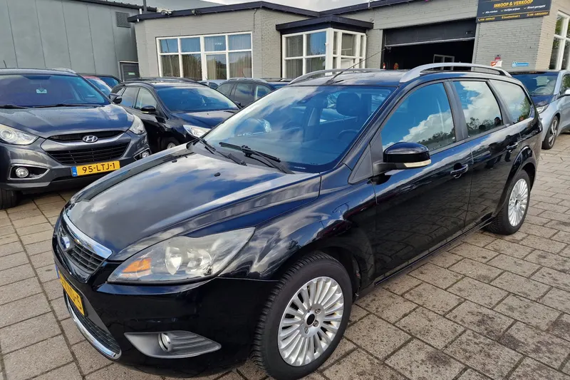 Ford Focus (2010)