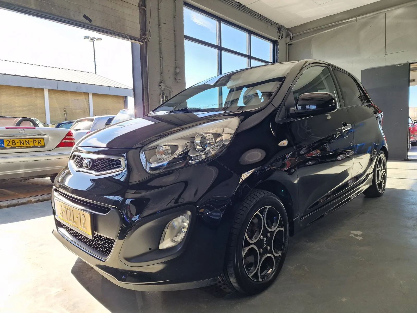 Kia Picanto (2014) — foto 1