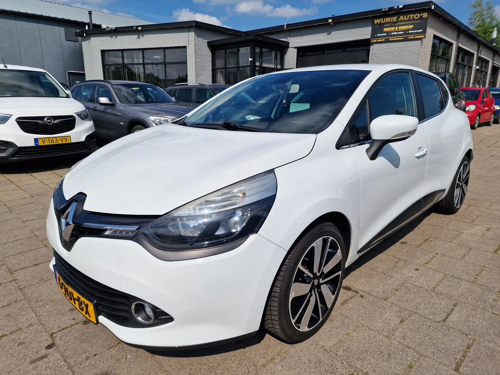 Renault Clio (2016) — foto 1