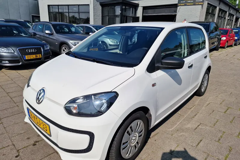 Volkswagen Up! (2013)