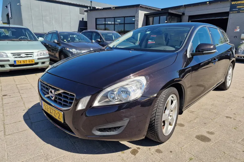 Volvo V60 (2013)
