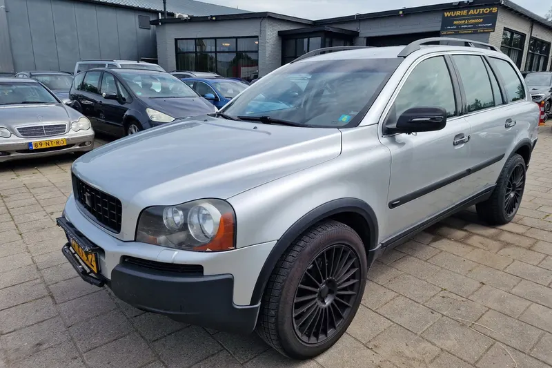 Volvo XC90 (2003)