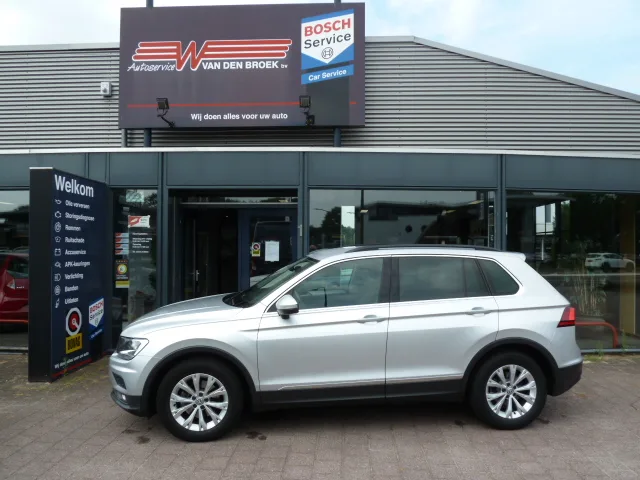 Volkswagen Tiguan (2018) — foto 1