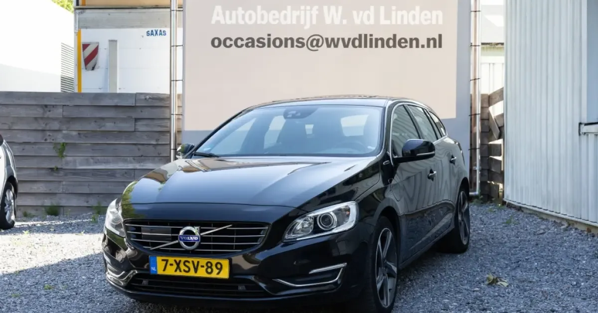 Volvo V60 (2014) — foto 1