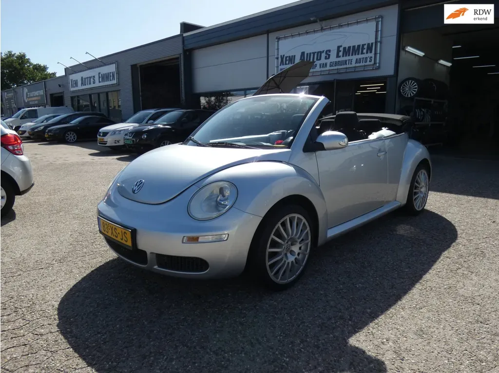 Volkswagen New Beetle (2006) — foto 1