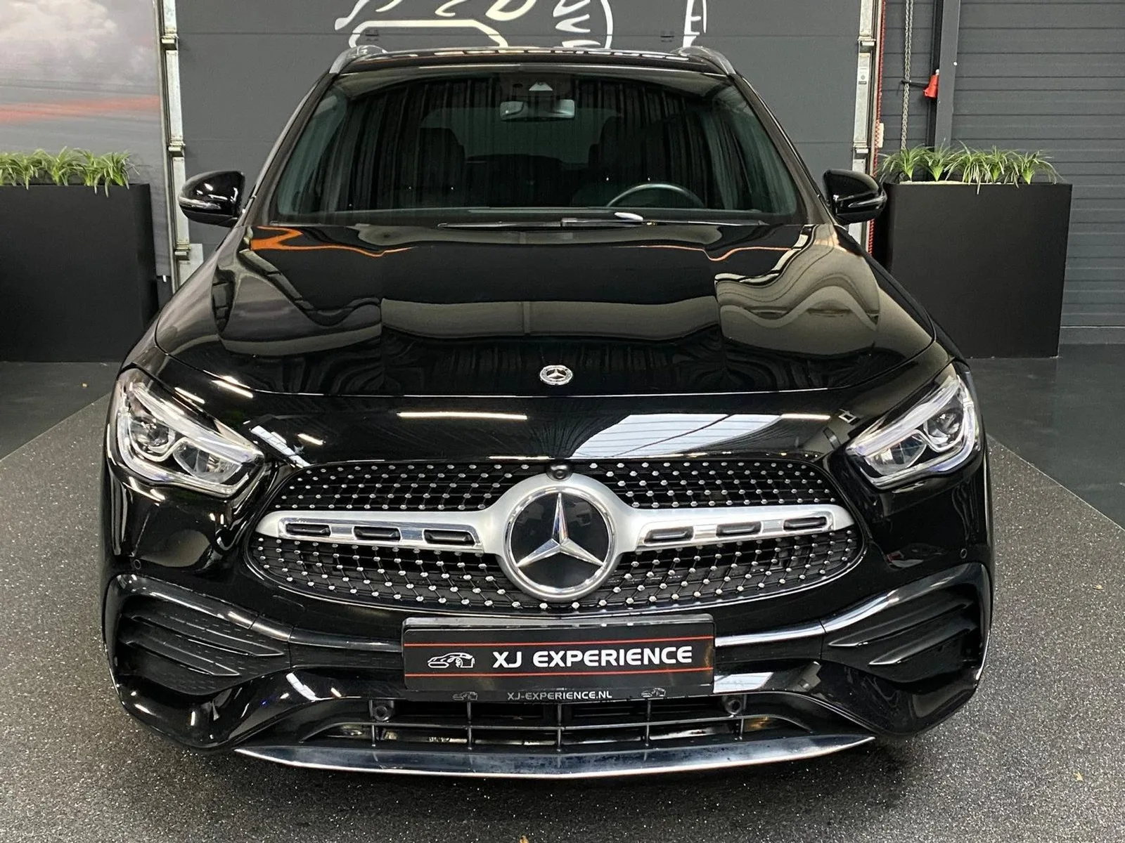 Mercedes-Benz GLA (2022) — foto 1