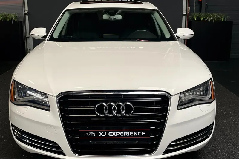 Audi A8 (2012)