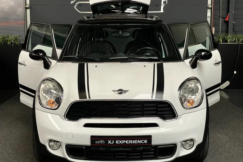 MINI Countryman (2010)