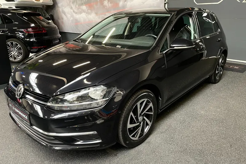 Volkswagen Golf (2019)