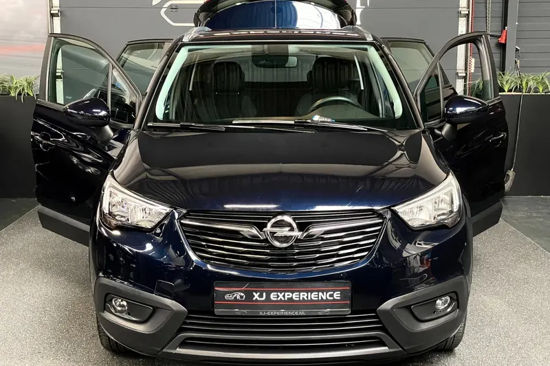 Opel Crossland X (2017)